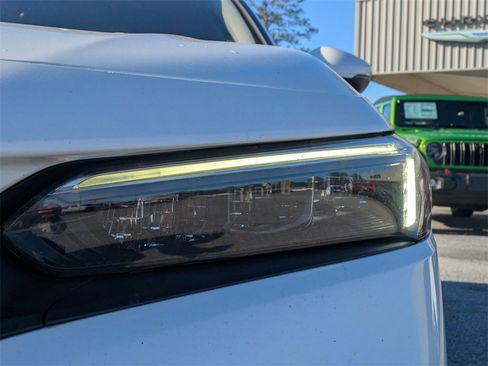 Used 2022 Honda Civic Touring image 11