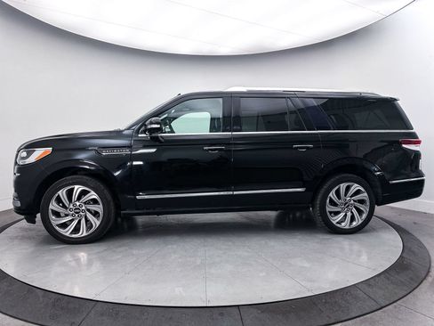 Used 2022 Lincoln Navigator L Reserve AWD/4WD image 40