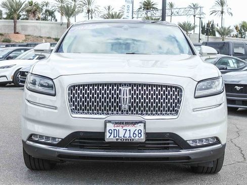Used 2022 Lincoln Nautilus Reserve w/ Equipment Group 202A AWD/4WD image 2