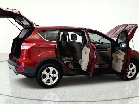 Used 2016 Ford Escape SE FWD image 12