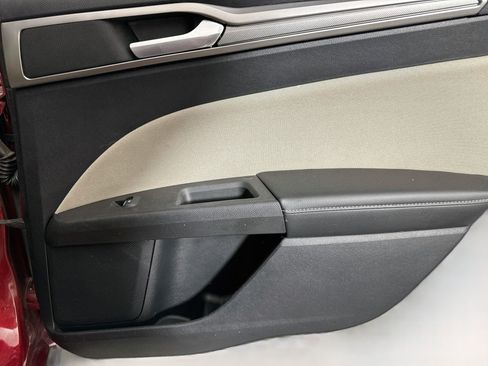 Used 2018 Ford Fusion S FWD image 27