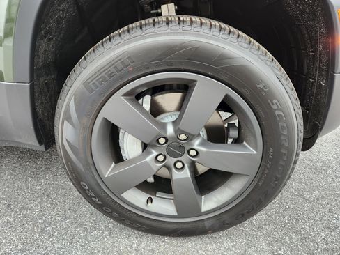 New 2026 Land Rover Defender 110 S image 7