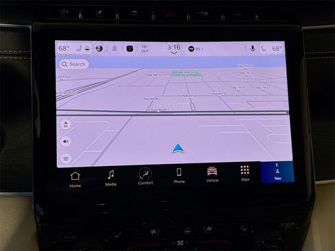 New 2025 Jeep Grand Cherokee Limited w/ Luxury Tech Group II image 13