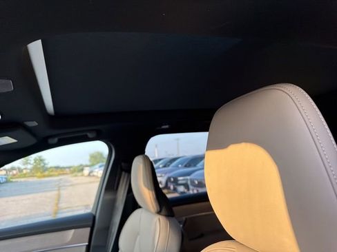 New 2026 Volvo XC90 B6 Plus w/ Protection Package Premier image 12