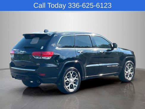 Used 2020 Jeep Grand Cherokee Overland AWD/4WD image 5