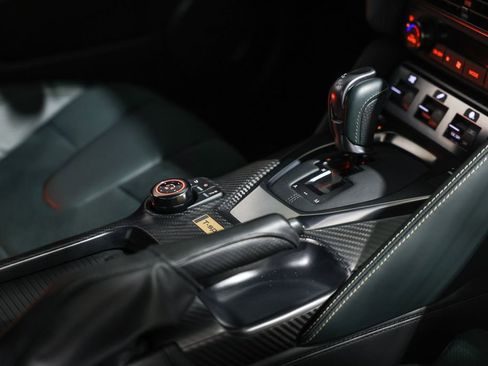 Used 2021 Nissan GT-R Premium image 25