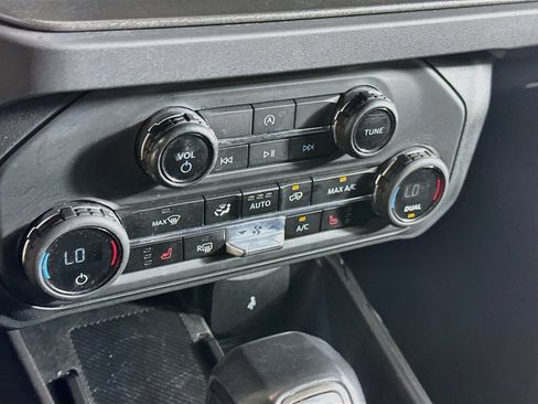 Used 2025 Ford Bronco Big Bend AWD/4WD image 24