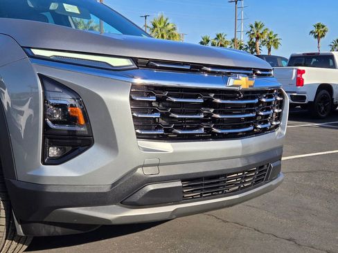 Used 2025 Chevrolet Equinox LT w/ Convenience Package II FWD image 8