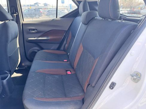 Used 2018 Nissan Kicks SR image 6