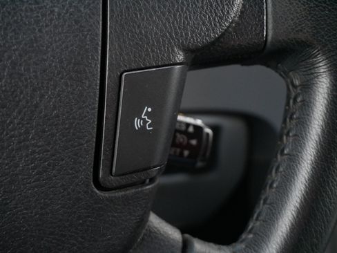 Used 2010 Toyota Tundra Limited AWD/4WD image 26