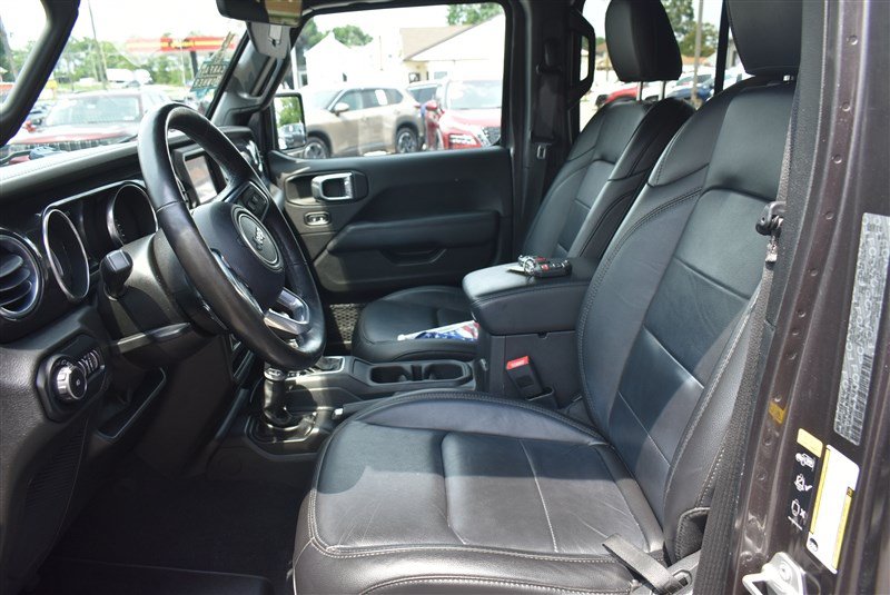 Used 2021 Jeep Wrangler Unlimited Sahara AWD/4WD image 10