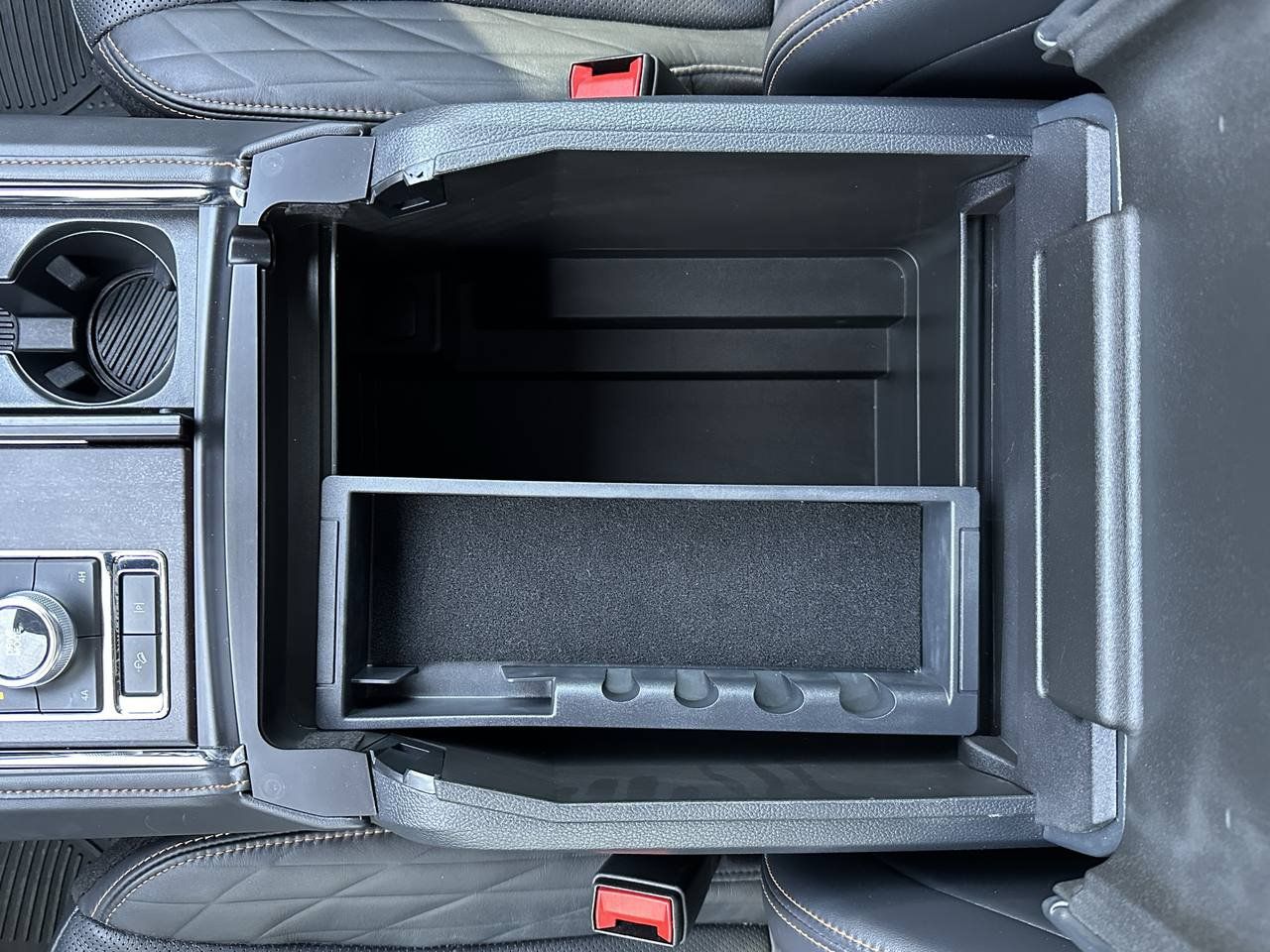 Used 2024 Ford Expedition Max Platinum AWD/4WD image 43