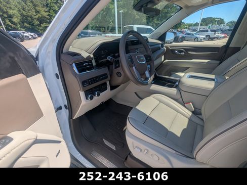 Used 2023 GMC Yukon XL Denali w/ Denali Reserve Package AWD/4WD image 14
