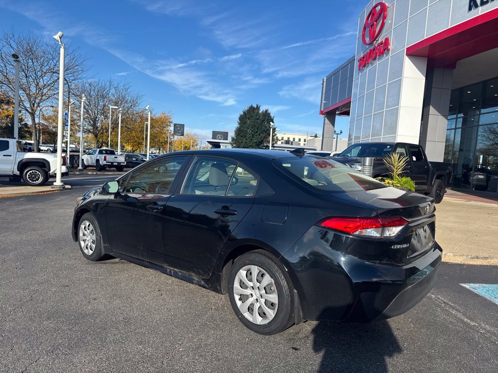 Certified 2024 Toyota Corolla LE FWD image 3