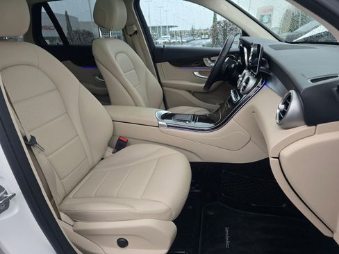 Used 2020 Mercedes-Benz GLC 300 4MATIC image 27
