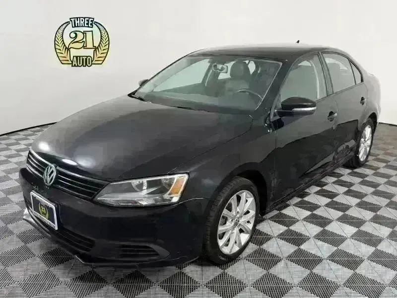 Used 2012 Volkswagen Jetta SE FWD image 1