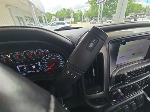 Used 2017 Chevrolet Silverado 1500 LTZ Z71 w/ LTZ Plus Package AWD/4WD image 16