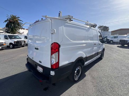 Used 2015 Ford Transit 250 130 Low Roof image 4