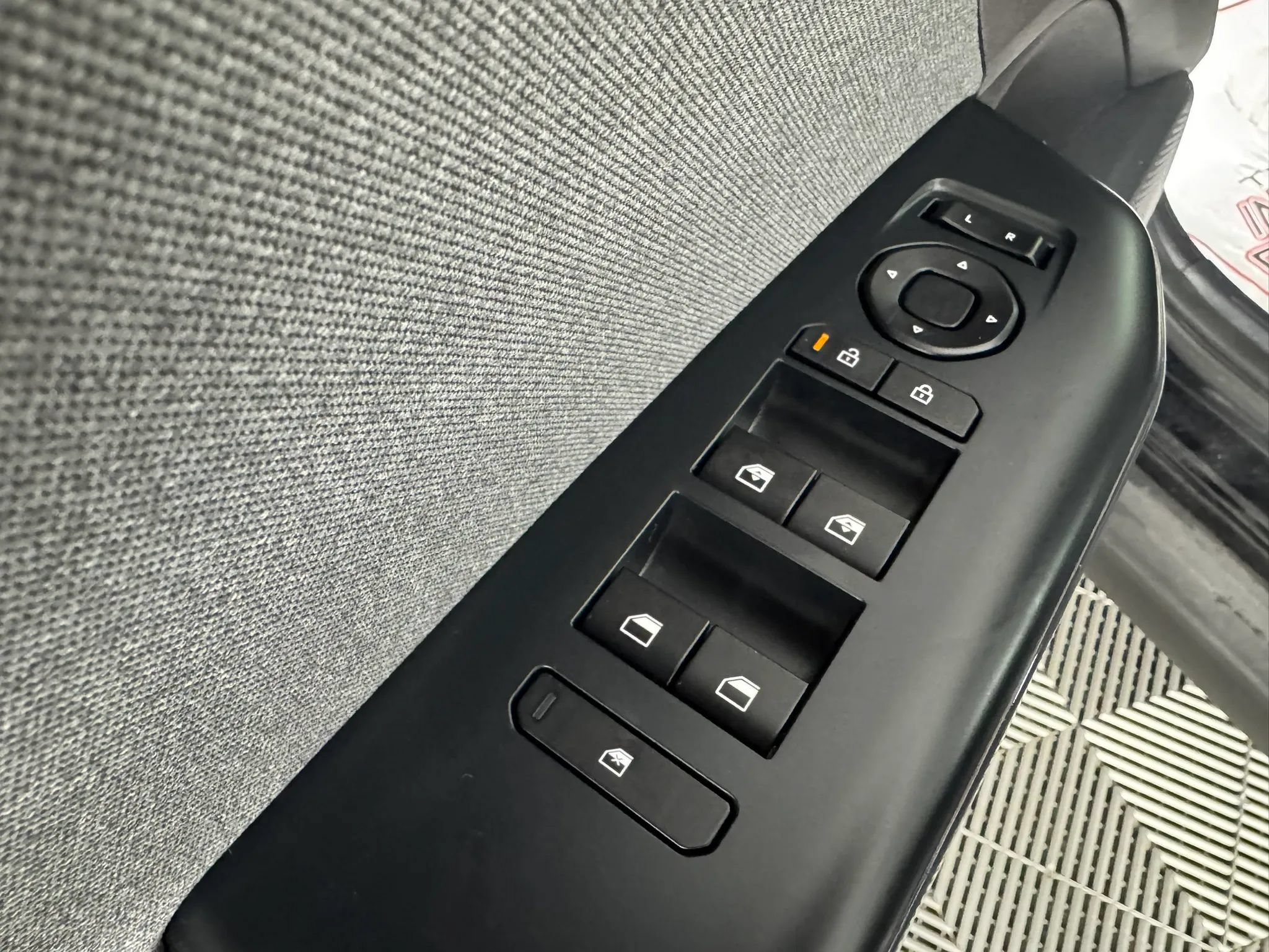 Used 2025 Kia K4 EX FWD image 35