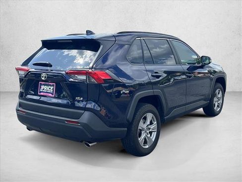 Used 2025 Toyota RAV4 XLE FWD image 5