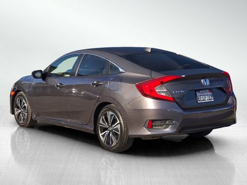 Used 2018 Honda Civic EX-T image 6
