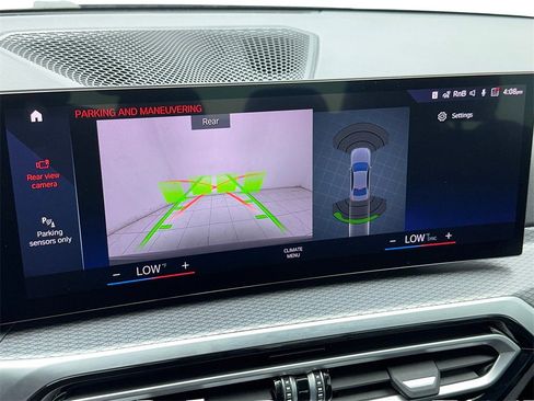 Used 2023 BMW 330i xDrive Sedan w/ M Sport Package image 31