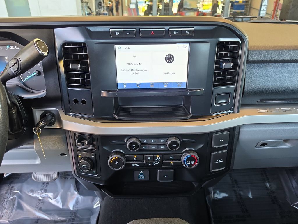 Used 2023 Ford F350 XLT w/ 360-Degree Camera Package AWD/4WD image 13