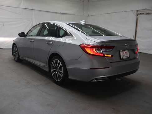 Used 2018 Honda Accord EX image 5
