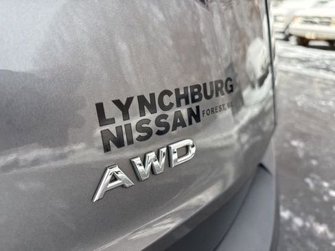 Used 2021 Nissan Rogue S image 10