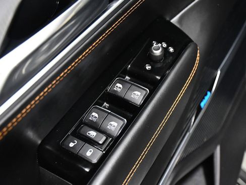 Used 2022 Jeep Grand Wagoneer Series III w/ Rear Seat Video Group 1 image 18