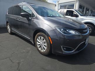 Used 2018 Chrysler Pacifica Touring-L FWD 360° Tour