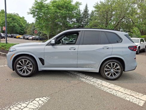 Used 2024 BMW X5 xDrive40i w/ M Sport Package AWD/4WD image 4