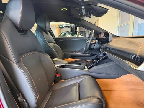 Used 2025 Lucid Air Touring AWD/4WD image 23