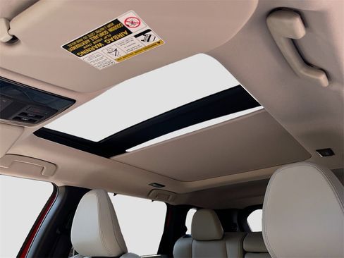 New 2025 Mitsubishi Outlander SEL image 23