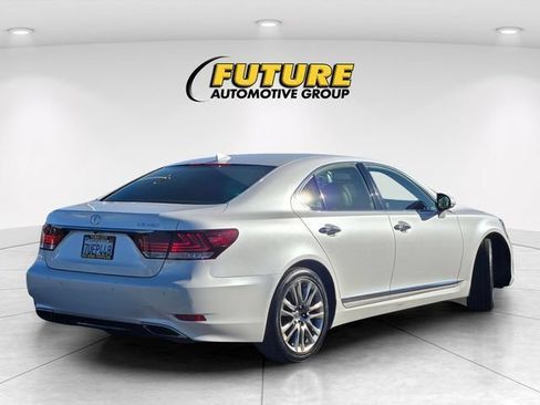 Used 2016 Lexus LS 460 w/ Comfort Package RWD image 5