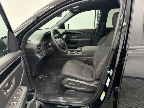 New 2026 Honda Pilot Sport image 9