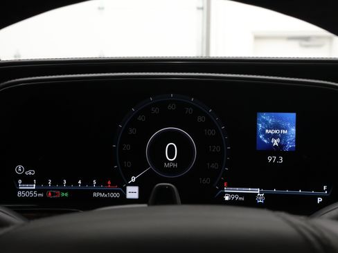 Used 2021 Cadillac Escalade Sport Platinum AWD/4WD image 11