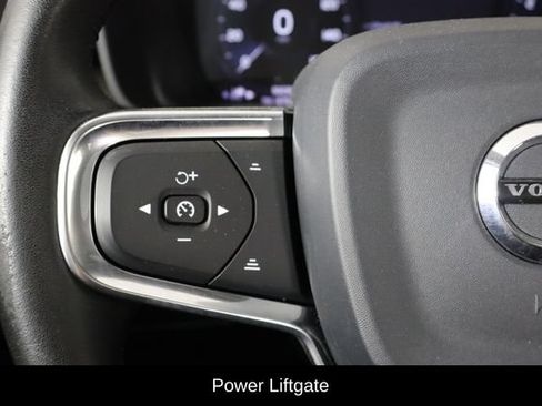 Used 2019 Volvo XC40 T5 Inscription AWD/4WD image 8