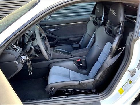 Used 2023 Porsche 718 Cayman GT4 RS image 5