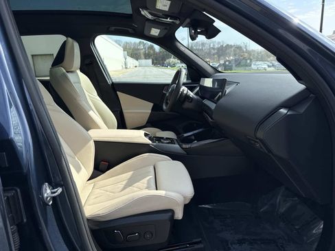 Used 2025 BMW X3 xDrive30i w/ Premium Package AWD/4WD image 16