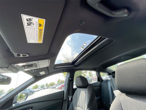 Used 2024 Honda Accord Sport image 18