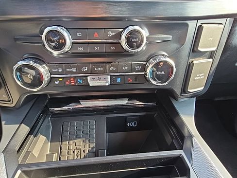 Used 2025 Ford F250 Lariat AWD/4WD image 20