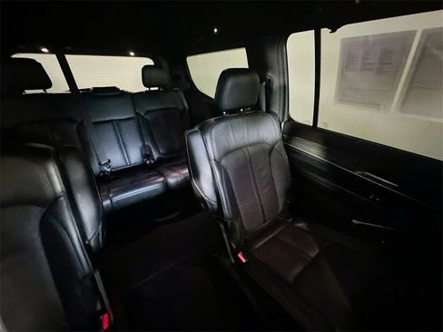 Used 2022 Jeep Wagoneer Series III w/ Convenience Group I image 14