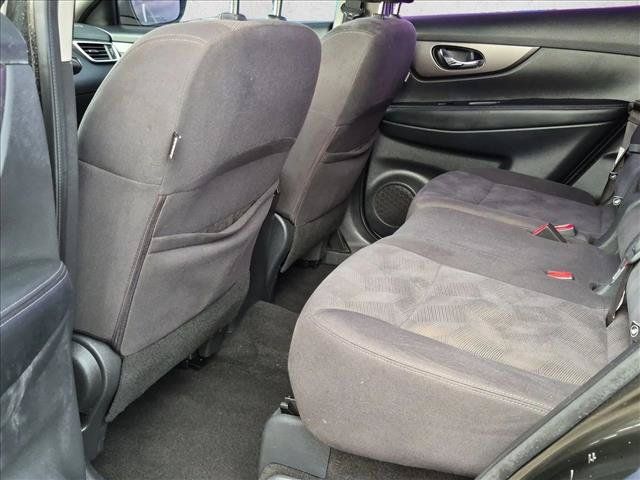 Used 2016 Nissan Rogue S FWD image 25