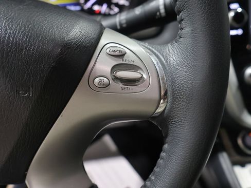 Used 2018 Nissan Murano SV AWD/4WD image 34