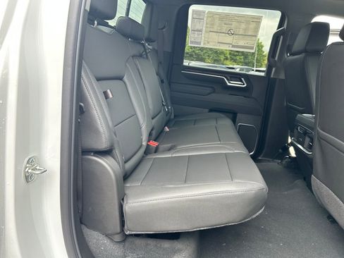 New 2026 GMC Sierra 2500 SLT w/ SLT Premium Package image 33