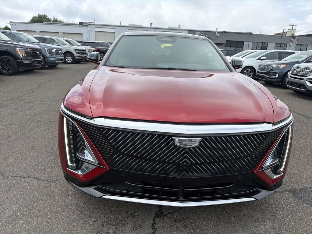 Used 2024 Cadillac Lyriq Luxury AWD/4WD image 13