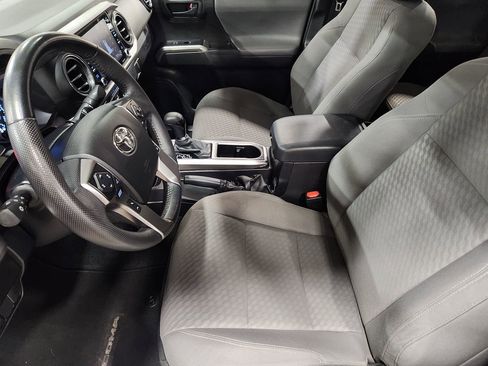 Used 2022 Toyota Tacoma SR5 image 31