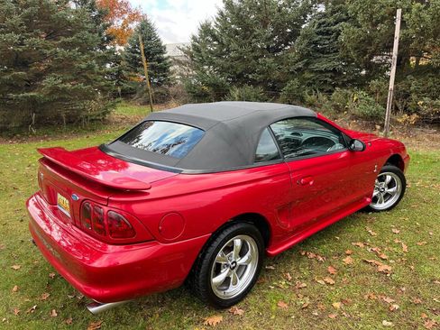 Used 1996 Ford Mustang Cobra image 12