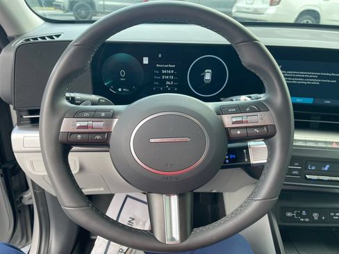 Used 2026 Hyundai Kona SEL Premium FWD image 16